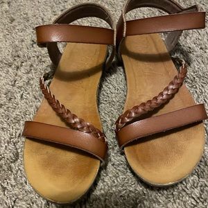 Adorable little girls blowfish sandals